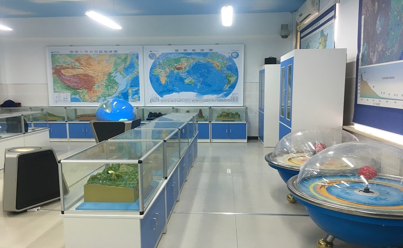 地理教室2 - 副本.JPG